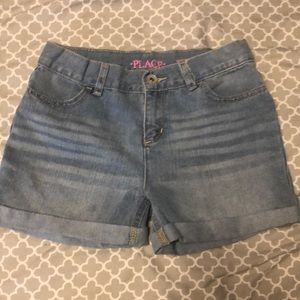 The children’s place size 12 shortie short court